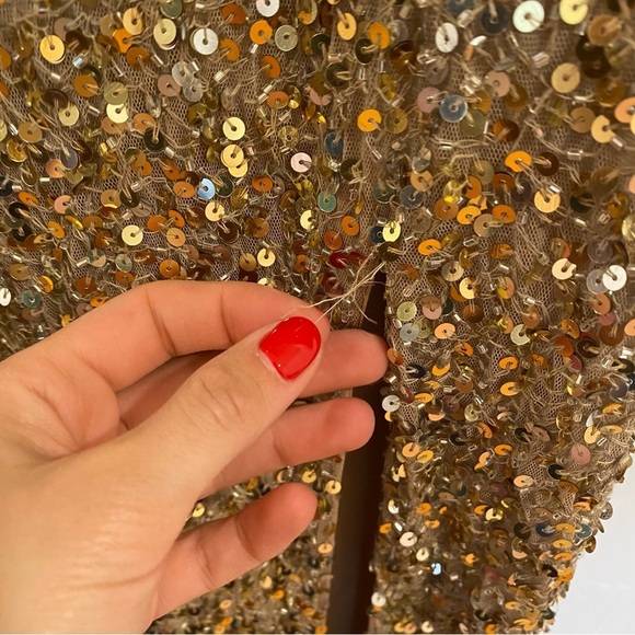 Mac Duggal | 5449 Sequined One Shoulder Evening Gown In Shimmering Gold Size 6 - Picture 5 of 12